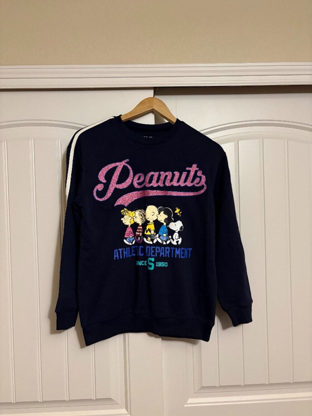 Peanuts Hybrid Apparel Graphic Sweatshirt XS Xtra Small Black Striped Sleeve NEW